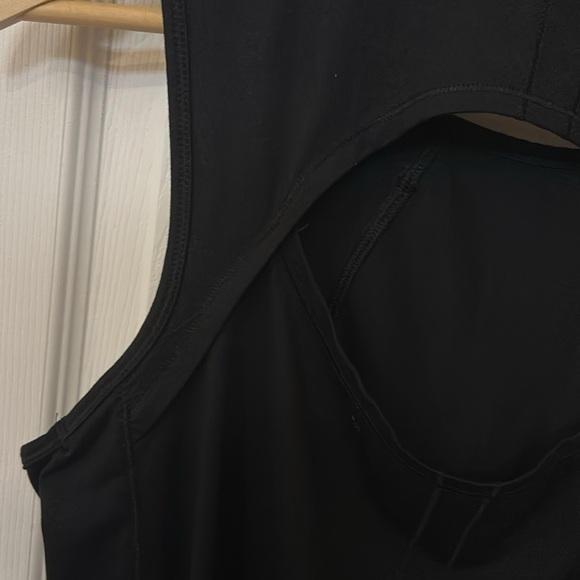 Yogalicious active tank - Picture 3 of 4